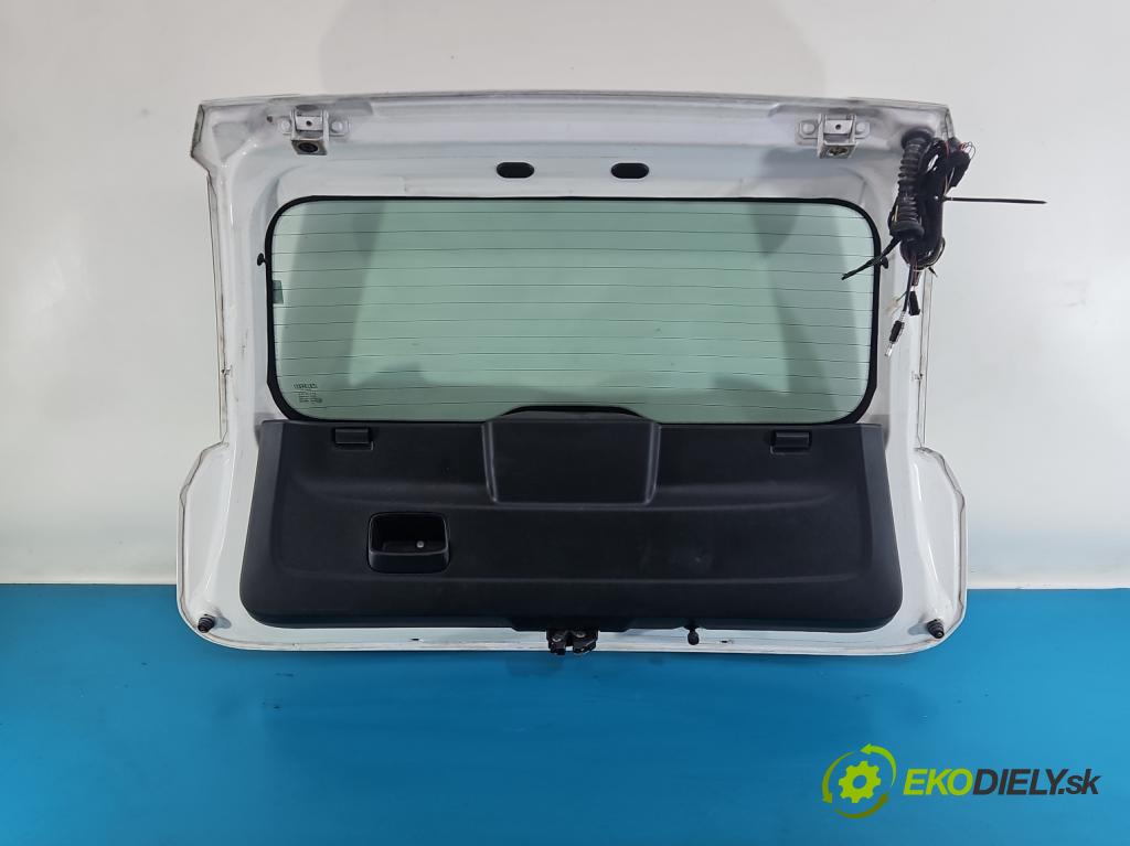 Fiat Punto Grande 1.4 T 120 HP manual 88 kW 1368 cm3 5- zadna kufor  (Kapota zadná (kufor))