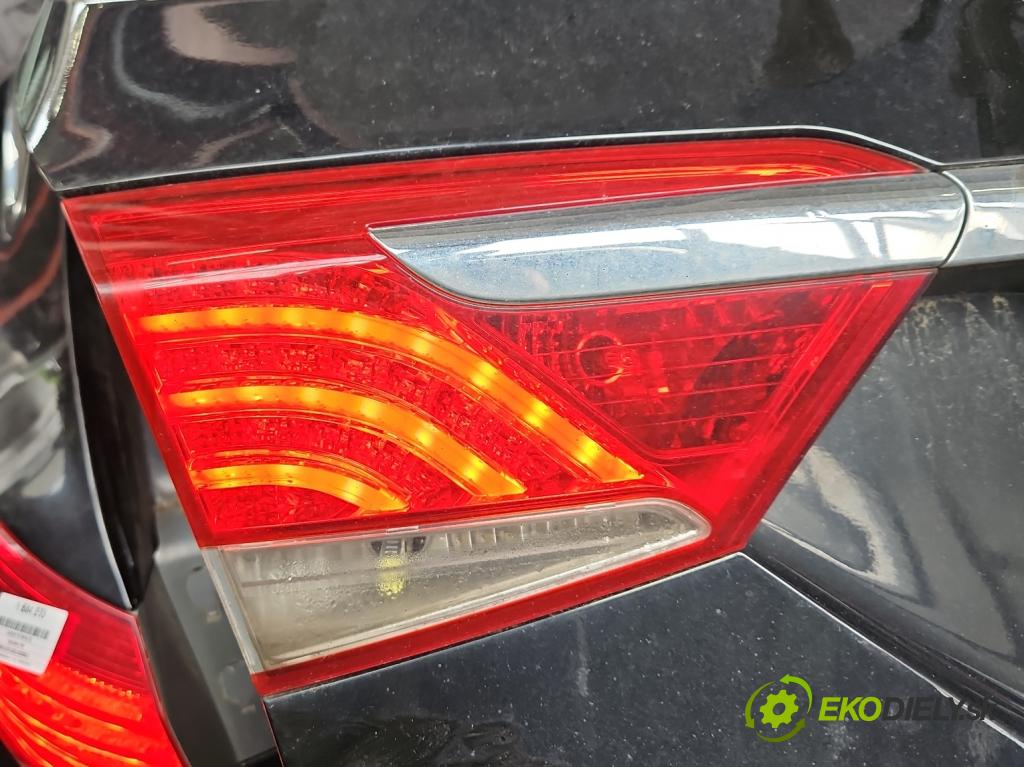 Hyundai I40 1.7 crdi 136 HP automatic 100 kW 1685 cm3 5- svetlo / reflektor zadné ľavé kufrové dvere 92403-3Z0