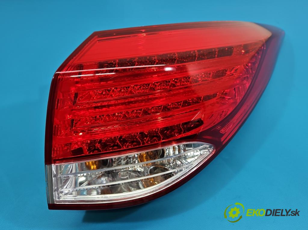 Hyundai I40 1.7 crdi 136hp automatic 100 kW 1685 cm3 5- světlo zadní pravé blatník: 92402-3Z0