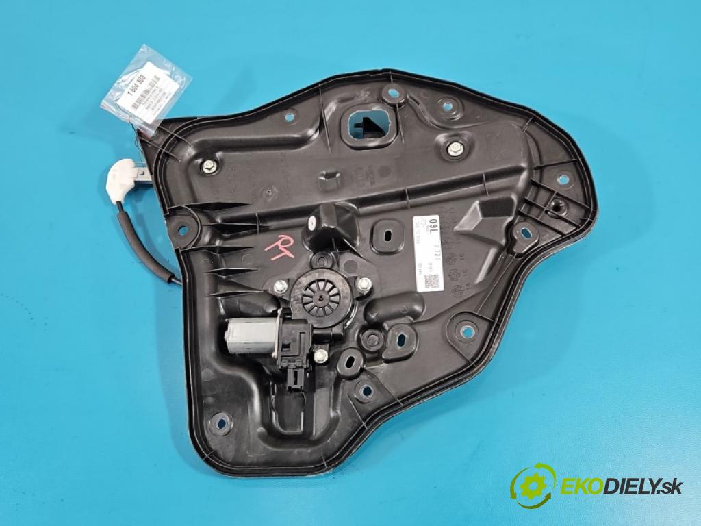 Mazda CX-3 2014-2021 1.5 105 hp manual 77 kW 1499 cm3 5- mechanismus stahování zadní pravý D09L7297X