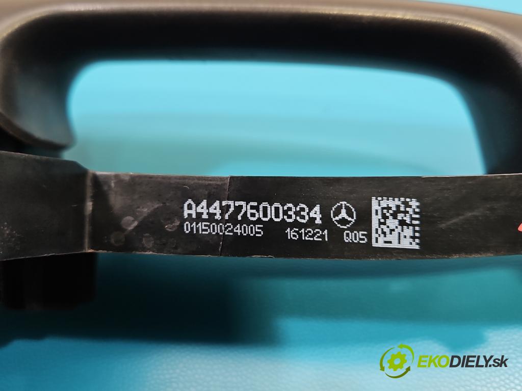 Mercedes Vito W447 2014- 1.6 cdi 114 hp manual 84 kW 1598 cm3 5- klika zadní pravé A4477600334 (Klika dveří ostatní)