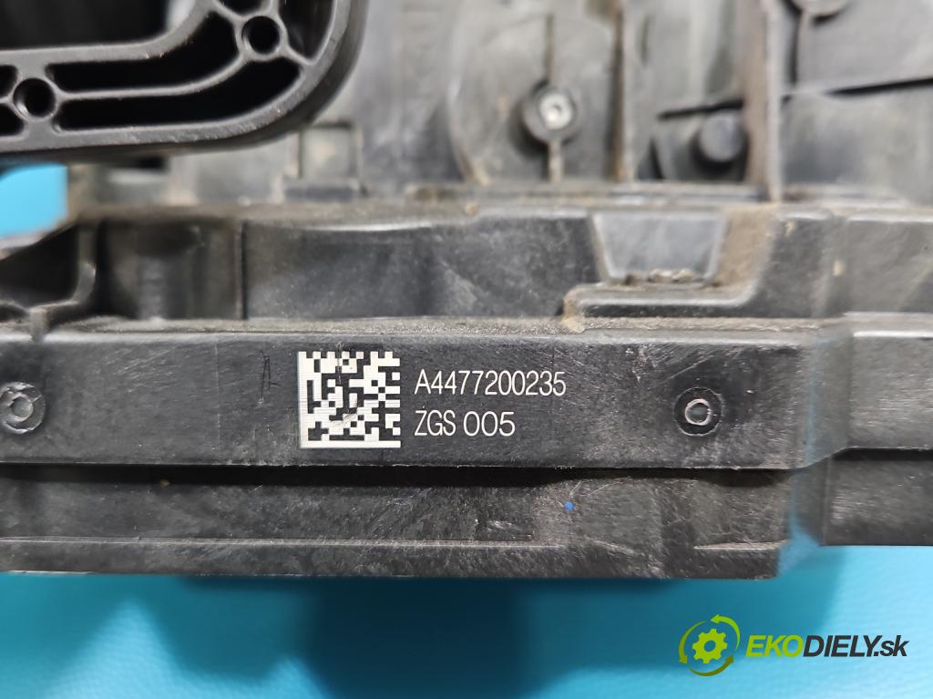 Mercedes Vito W447 2014- 1.6 cdi 114 hp manual 84 kW 1598 cm3 5- zámek přední pravý A4477200235