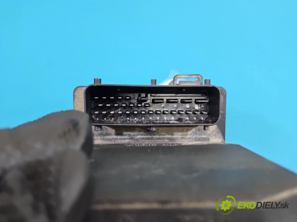 Audi A4 B5 1994-2001 1.9 tdi 116 HP manual 85 kW 1896 cm3 4- čerpadlo abs 0273004573 (Pumpa ABS)