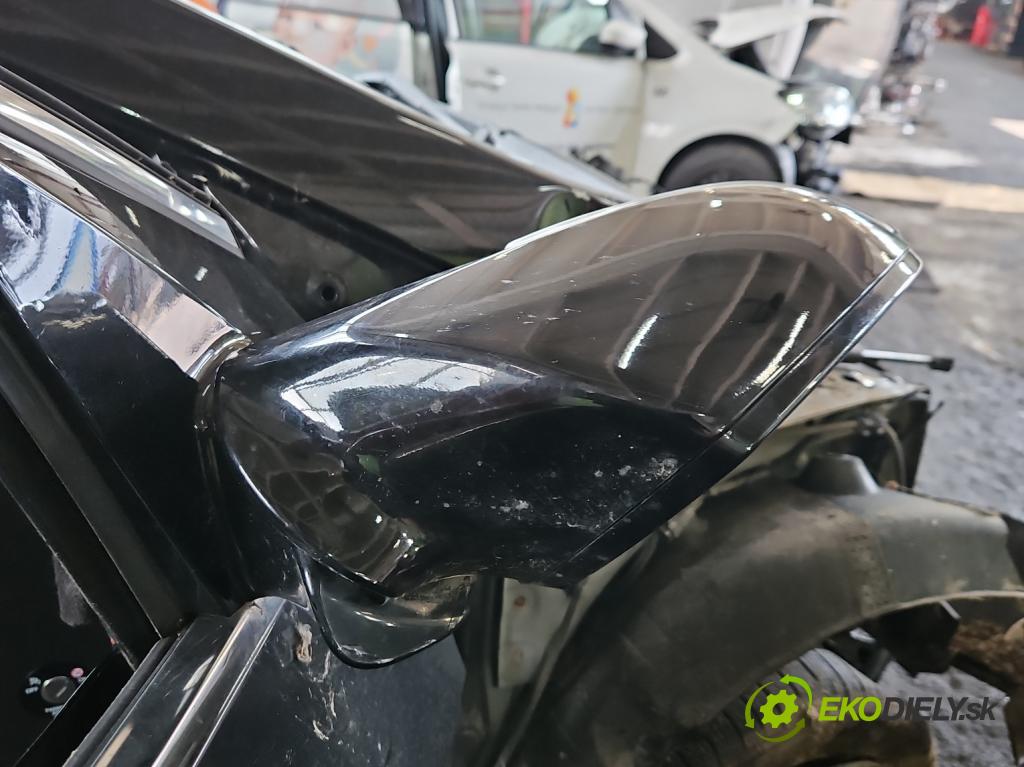 Hyundai I40 1.7 crdi 136 HP automatic 100 kW 1685 cm3 5- zrkadlo pravé (Kľučka dverí ostatné)
