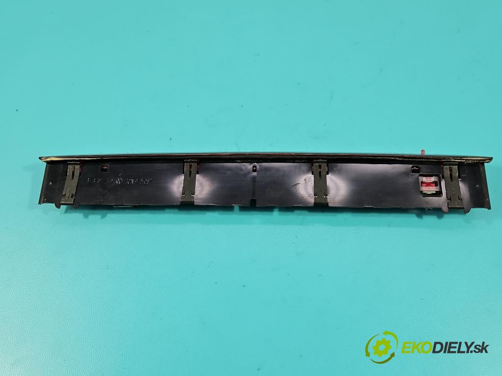 Skoda Citigo 2011-2019 1.0 MPI 75 HP manual 55 kW 999 cm3 5- světlo: stop: 3CN945087
