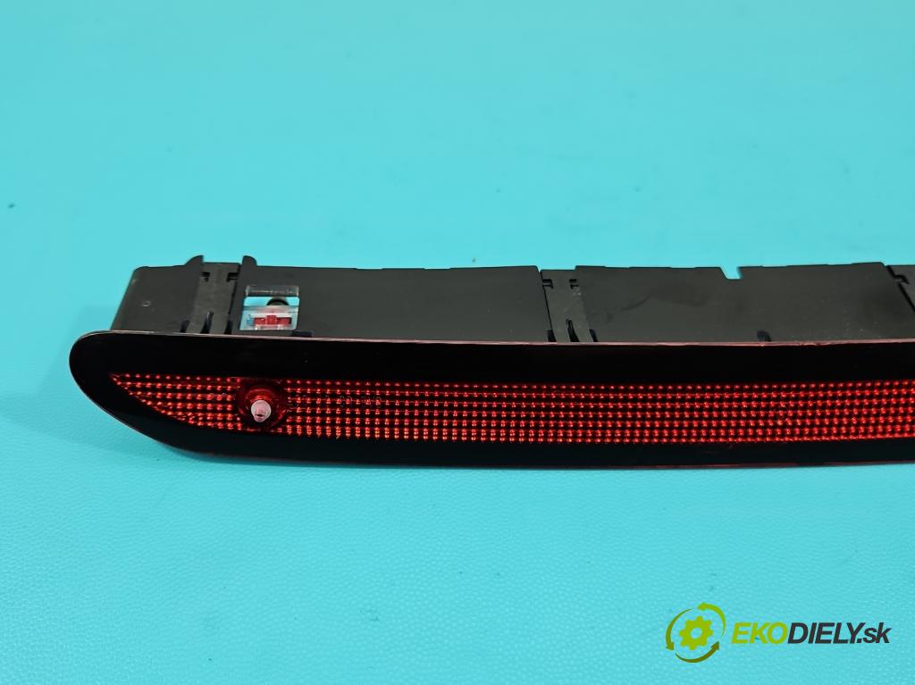 Skoda Citigo 2011-2019 1.0 MPI 75 HP manual 55 kW 999 cm3 5- světlo: stop: 3CN945087