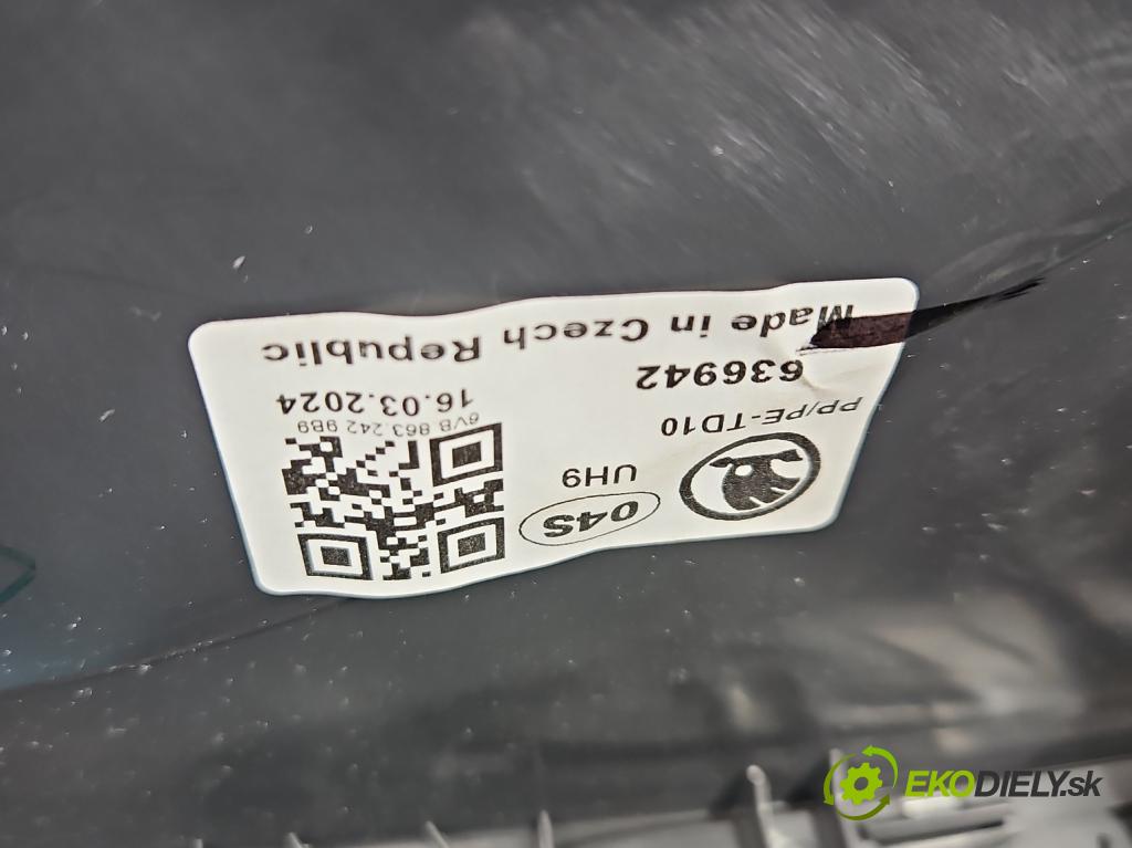 Skoda Fabia IV 2021- 1.0 TSI 116 HP manual 85 kW 999 cm3 5- operadlo 6VB863212 (Lakťová opierka)