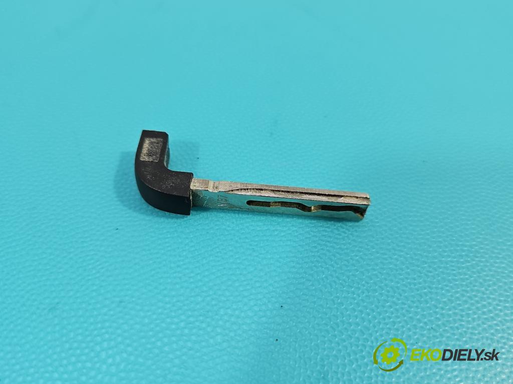 Skoda Fabia IV 2021- 1.0 TSI 116 HP manual 85 kW 999 cm3 5- rukoväť predné ľavé mimo: 5N0837885H (Kľučka dverí vonkajšia predná ľavá)