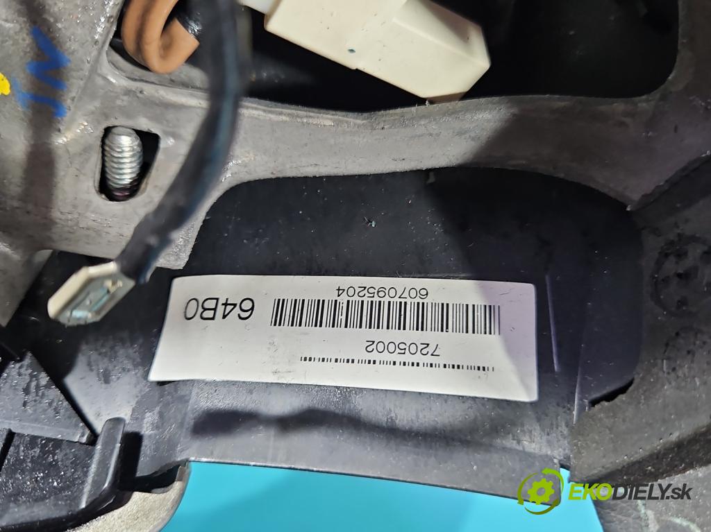 Toyota Auris I 2006-2013 1.4 D4D 90 HP automatic 66 kW 1364 cm3 3- volant 45130-02290-B0 (Volant)
