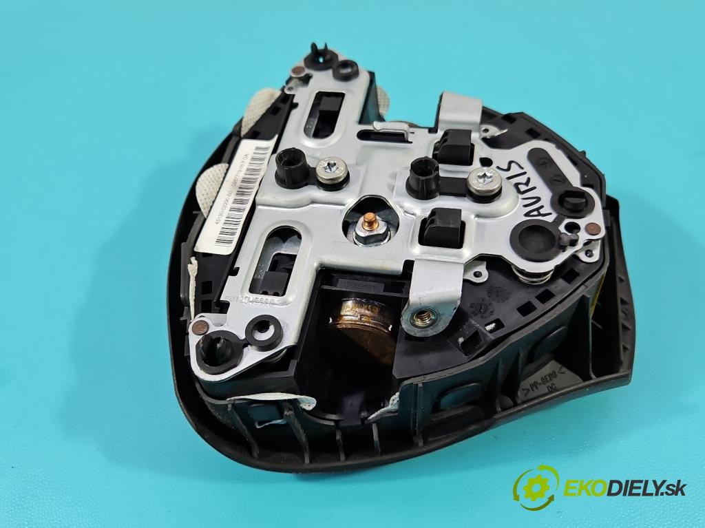 Toyota Auris I 2006-2013 1.4 D4D 90 HP automatic 66 kW 1364 cm3 3- volant 45130-02290-B0 (Volant)