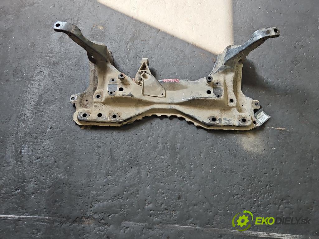 Ford Focus Mk1 1998-2004 1.6 16V 101 hp manual 74 kW 1596 cm3 5- výztuha motoru 