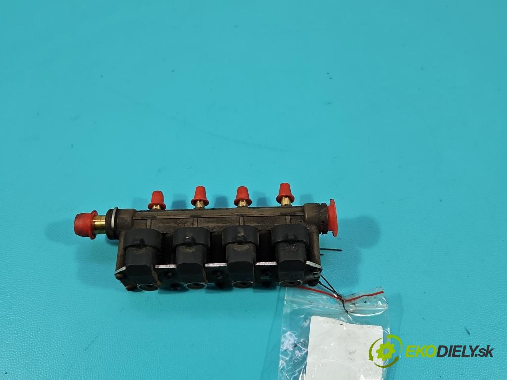 Ford Focus Mk2 2004-2011 1.6 16V 101 HP manual 74 kW 1596 cm3 5- vstrek LPG AC-W02