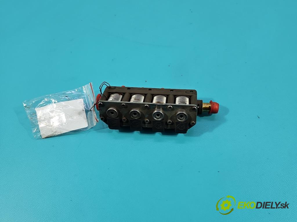 Ford Focus Mk2 2004-2011 1.6 16V 101 HP manual 74 kW 1596 cm3 5- vstrek LPG AC-W02