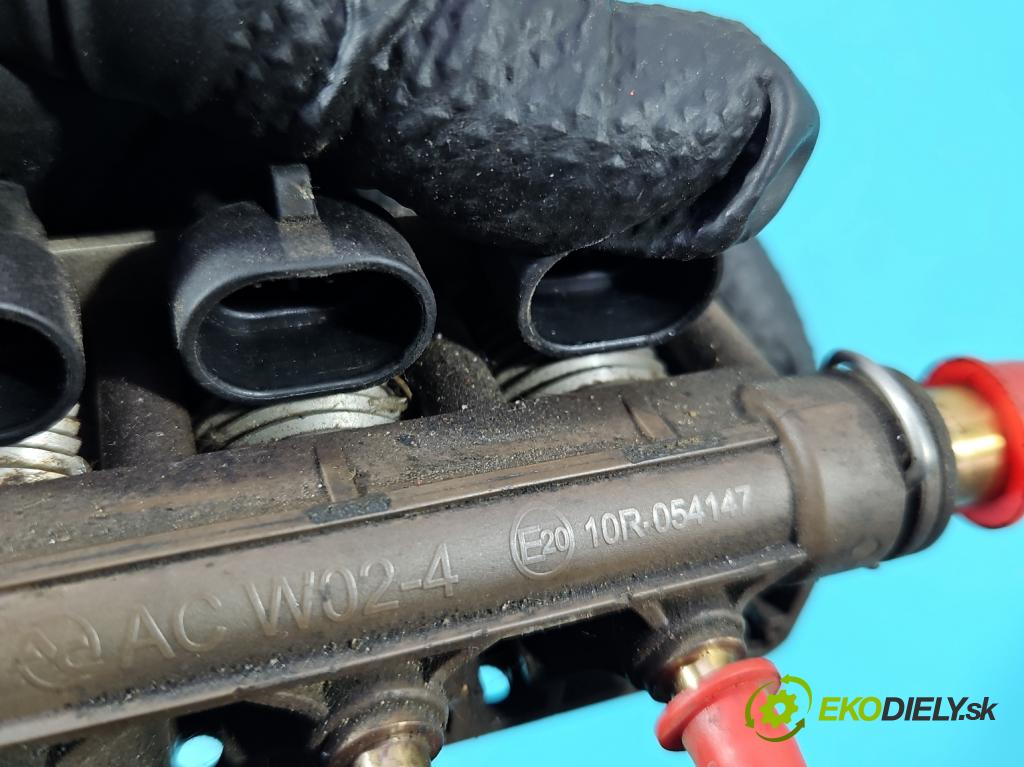Ford Focus Mk2 2004-2011 1.6 16V 101 HP manual 74 kW 1596 cm3 5- vstrek LPG AC-W02
