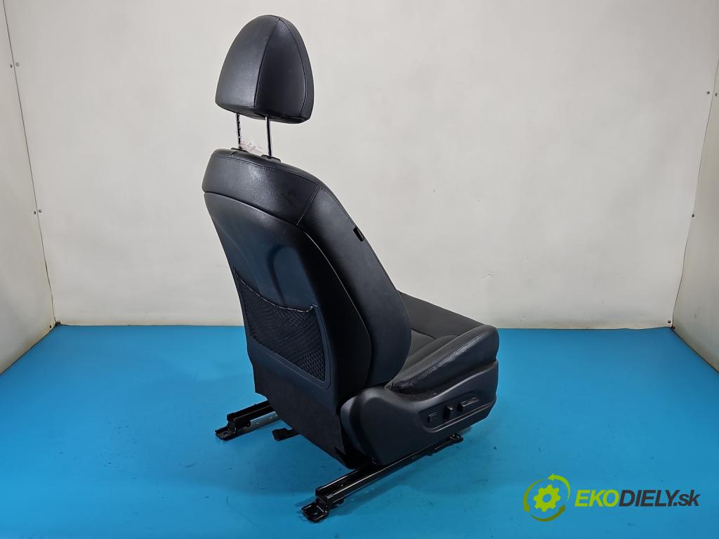 Hyundai I40 1.7 crdi 136 HP automatic 100 kW 1685 cm3 5- Sedačka pravý  (Sedadlo)