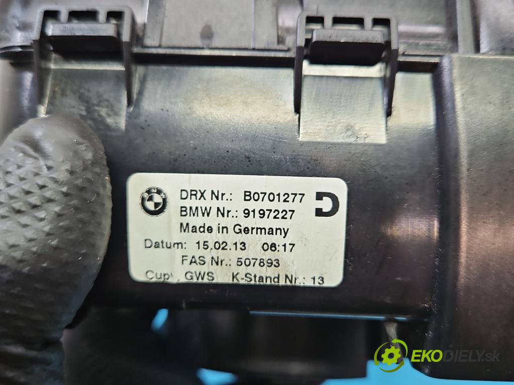 Bmw 6 F06 Gran Coupe 2011-2019 3.0 24V 320KM automatic 235 kW 2979 cm3 4- Rukojeť: na nápoje: 9242734 (Držiak (úchyt) na nápoje)