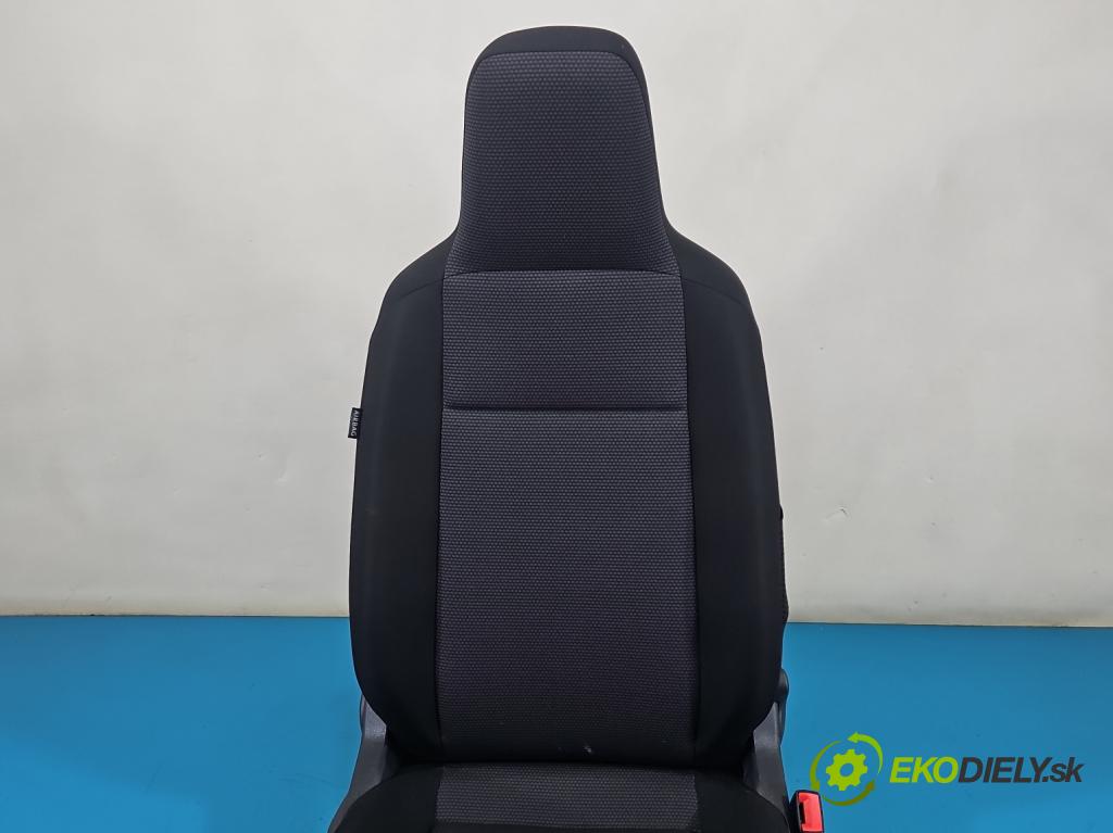 Skoda Citigo 2011-2019 1.0 MPI 75 HP manual 55 kW 999 cm3 5- Sedačka pravý  (Sedadlo)