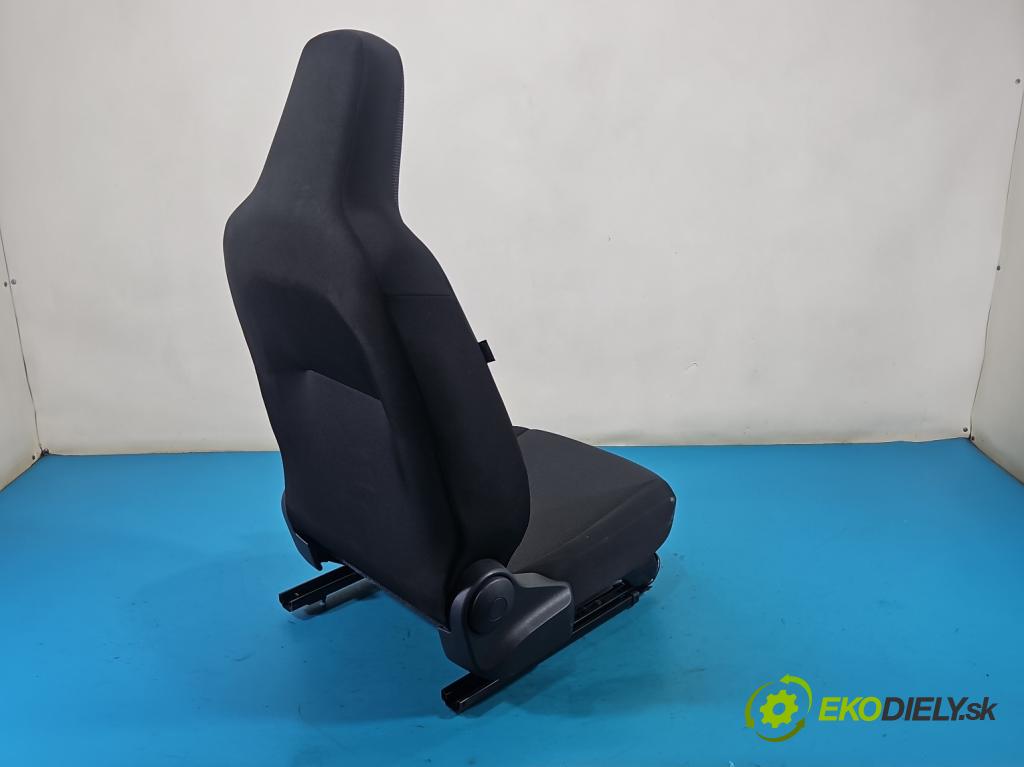 Skoda Citigo 2011-2019 1.0 MPI 75 HP manual 55 kW 999 cm3 5- Sedačka pravý  (Sedadlo)