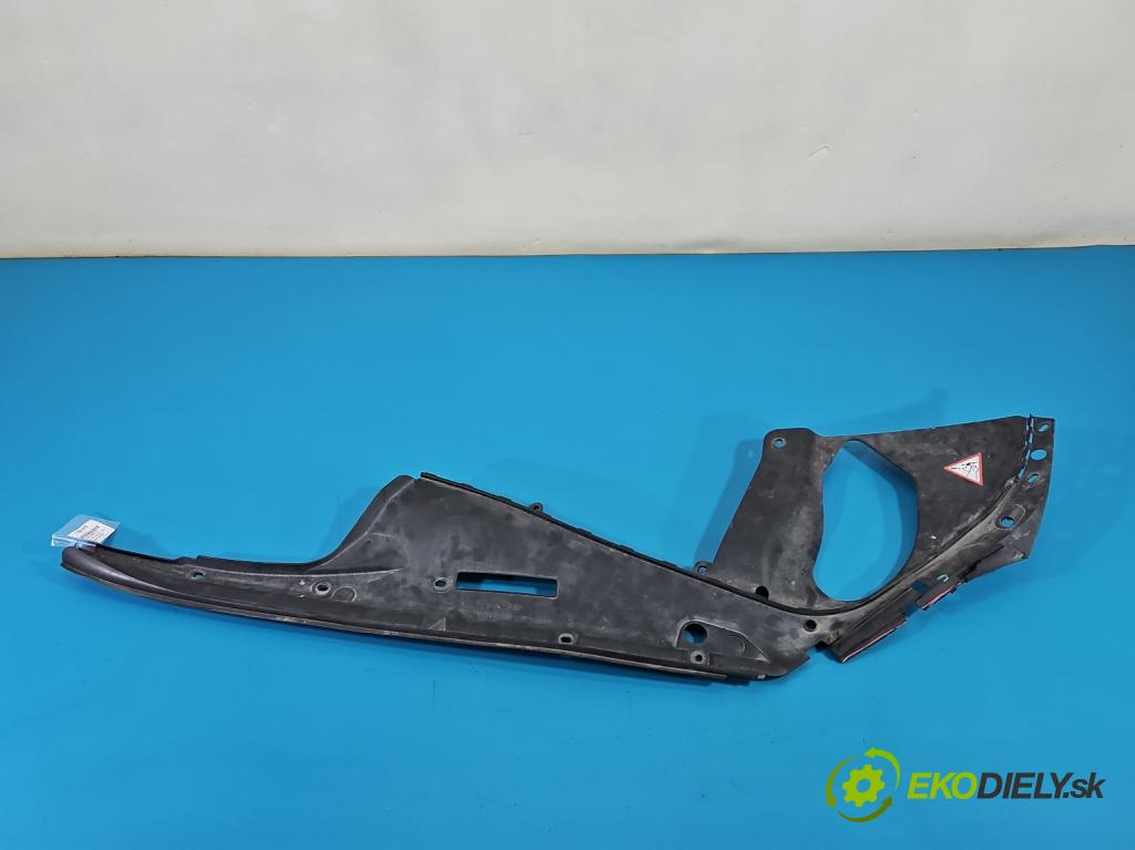 Bmw 6 F06 Gran Coupe 2011-2019 3.0 24V 320KM automatic 235 kW 2979 cm3 4- kryt plast 51767211930