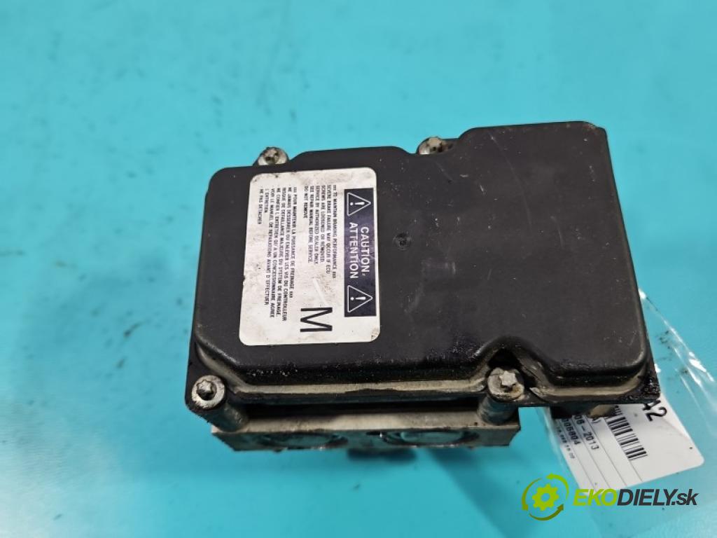 Toyota Auris I 2006-2013 1.4 D4D 90 hp automatic 66 kW 1364 cm3 3- čerpadlo abs 0265800527 (Pumpa ABS)