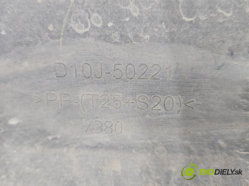 Mazda CX-3 2014-2021 1.5 105 hp manual 77 kW 1499 cm3 5- nárazník zadní  (Klika dveří ostatní)