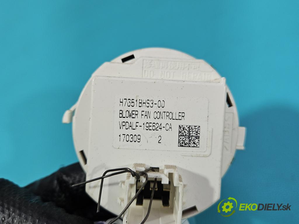 Mazda CX-3 2014-2021 1.5d 105 HP manual 77 kW 1499 cm3 5- rezistor H7651BHS3-00