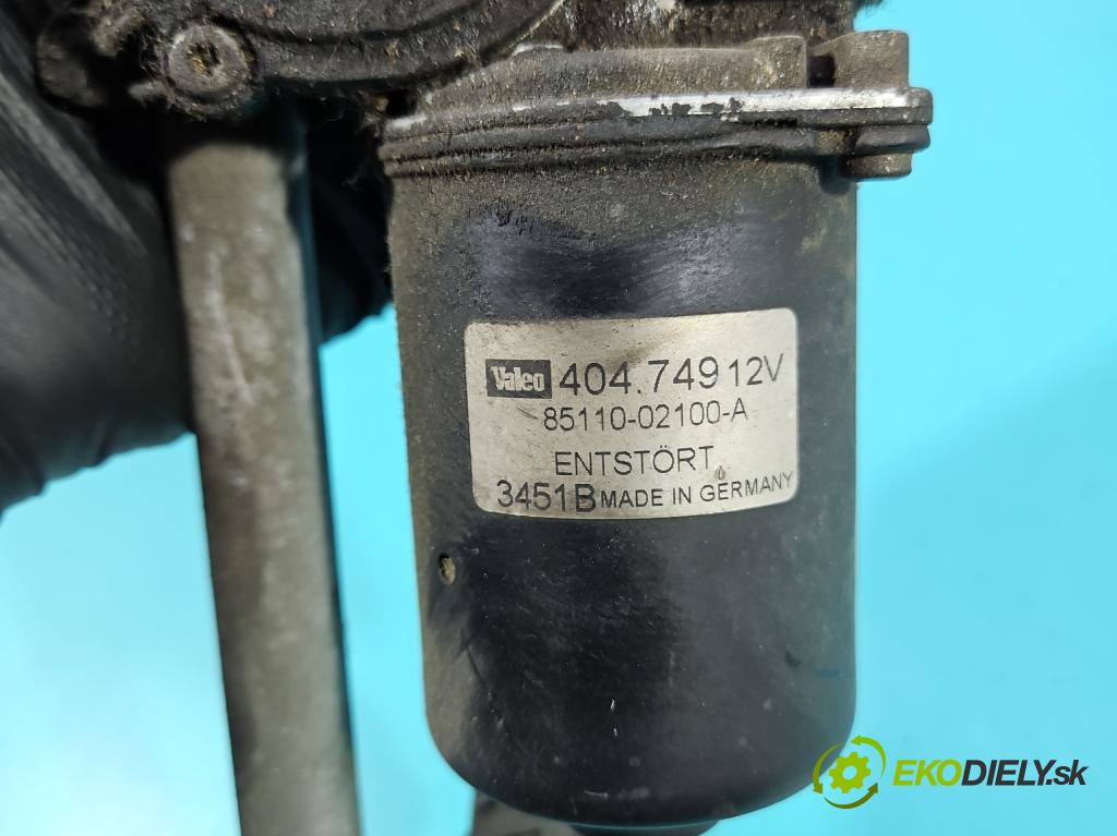 Toyota Corolla E12 2001-2009 2.0 D4D 90 HP manual 66 kW 1995 cm3 5- motor stieračov predné 85110-02100-A