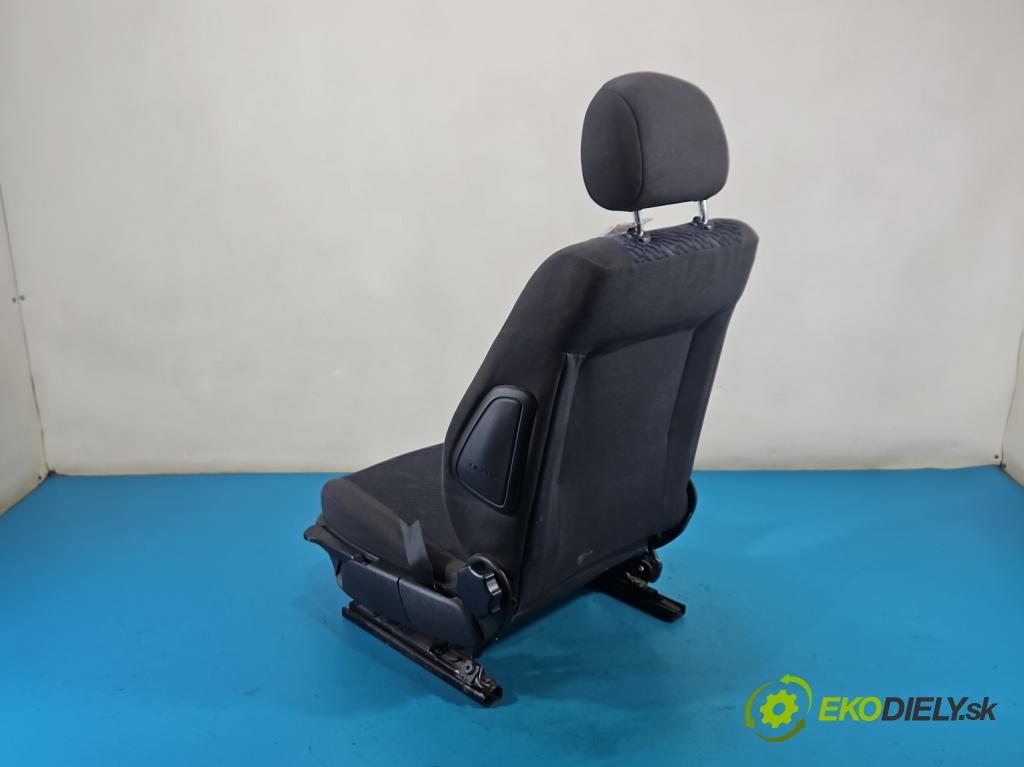 Opel Astra II 1998-2009 1.6 16V 101 HP manual 74 kW 1598 cm3 5- Sedačka ľavý  (Sedadlo)