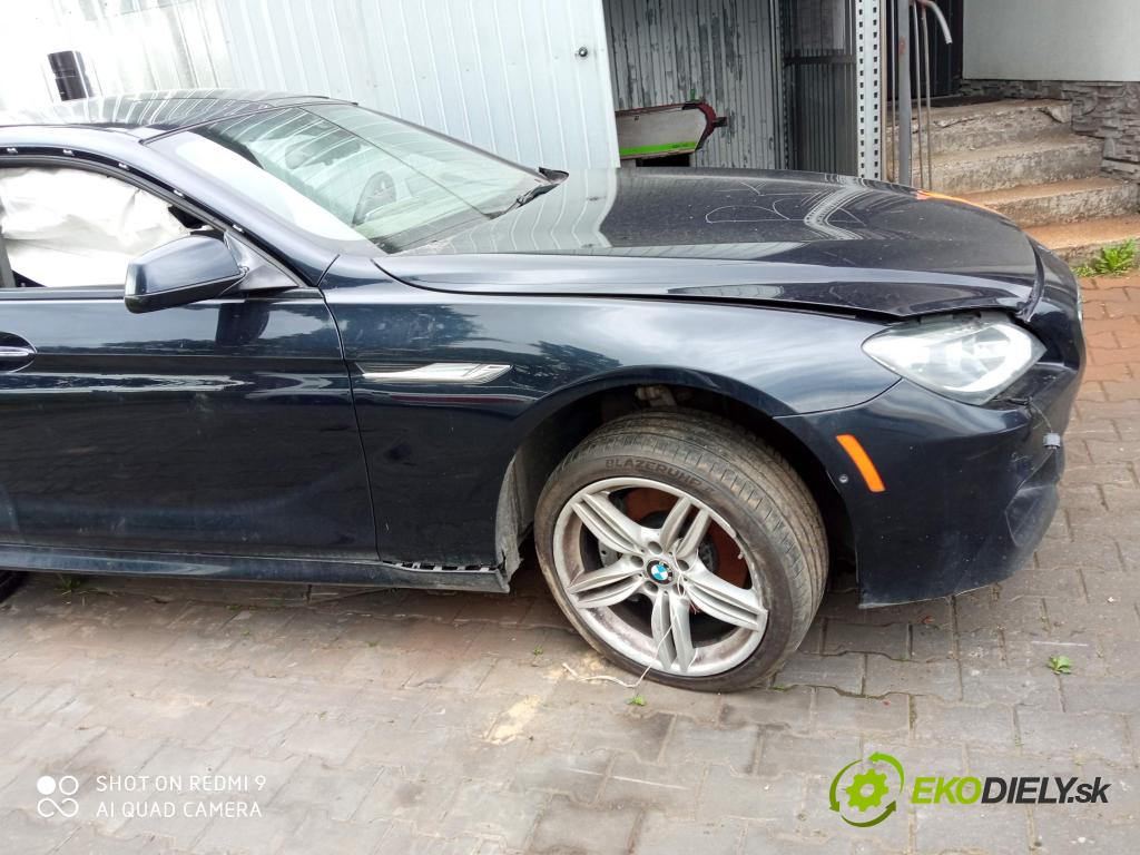 Bmw 6 F06 Gran Coupe 2011-2019 3.0 24V 320KM automatic 235 kW 2979 cm3 4- blatník predné pravý  (Kľučka dverí ostatné)