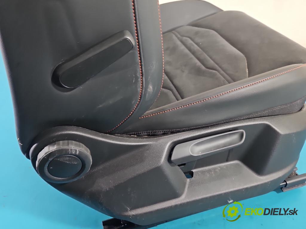 Seat Ateca 2016- 1.5 TSI 150 HP automatic 110 kW 1498 cm3 5- Sedačka pravý  (Sedadlo)