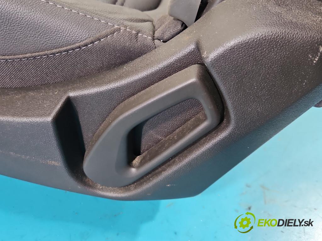 Renault Espace V 2014-2023 1.6 dci 160 HP automatic 118 kW 1598 cm3 5- Sedačka zadné ľavý II