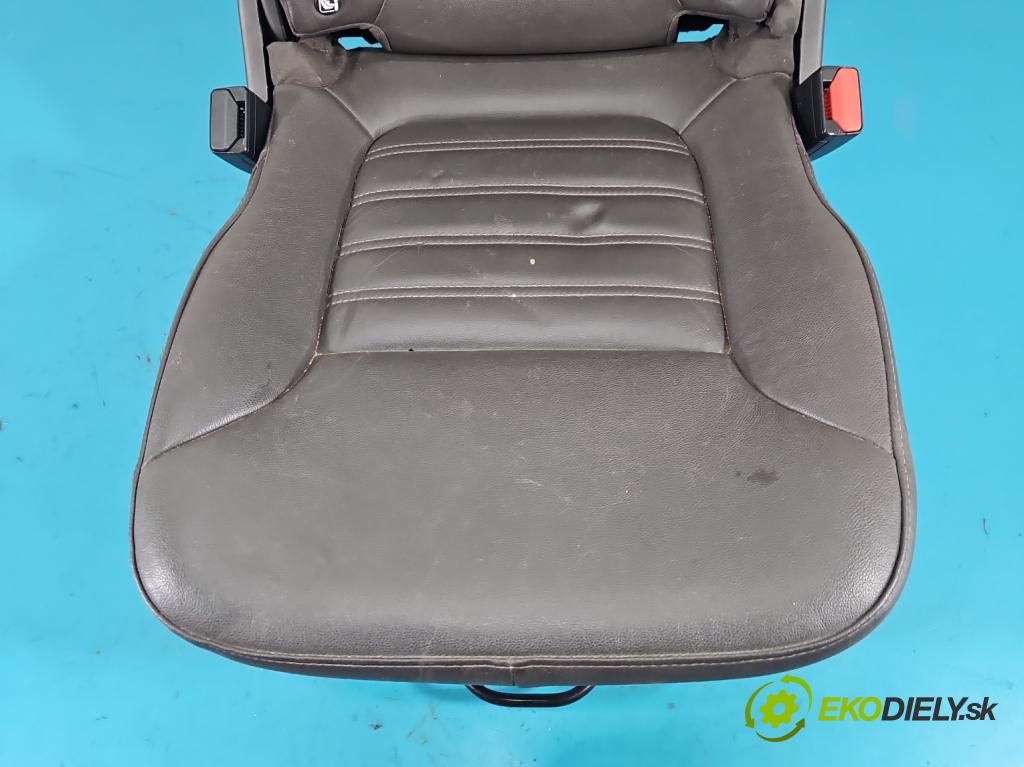 Renault Espace V 2014-2023 1.6 dci 160 HP automatic 118 kW 1598 cm3 5- Sedačka zadné stredný II