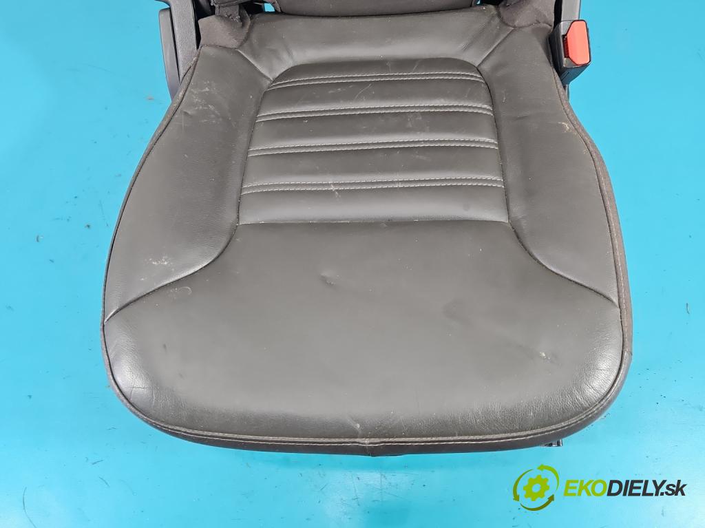Renault Espace V 2014-2023 1.6 dci 160 HP automatic 118 kW 1598 cm3 5- Sedačka zadné pravý II
