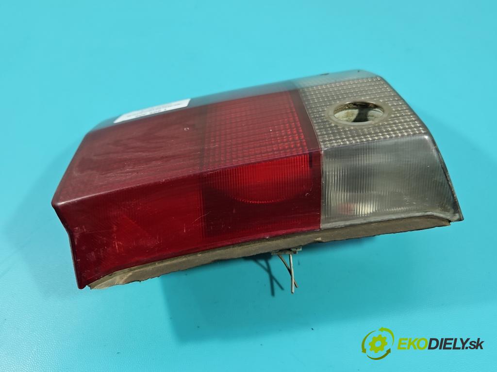 Audi 80 B4 1991-1994 1.9 tdi 90 HP manual 66 kW 1896 cm3 5- svetlo / reflektor zadné pravé  (Kľučka dverí ostatné)