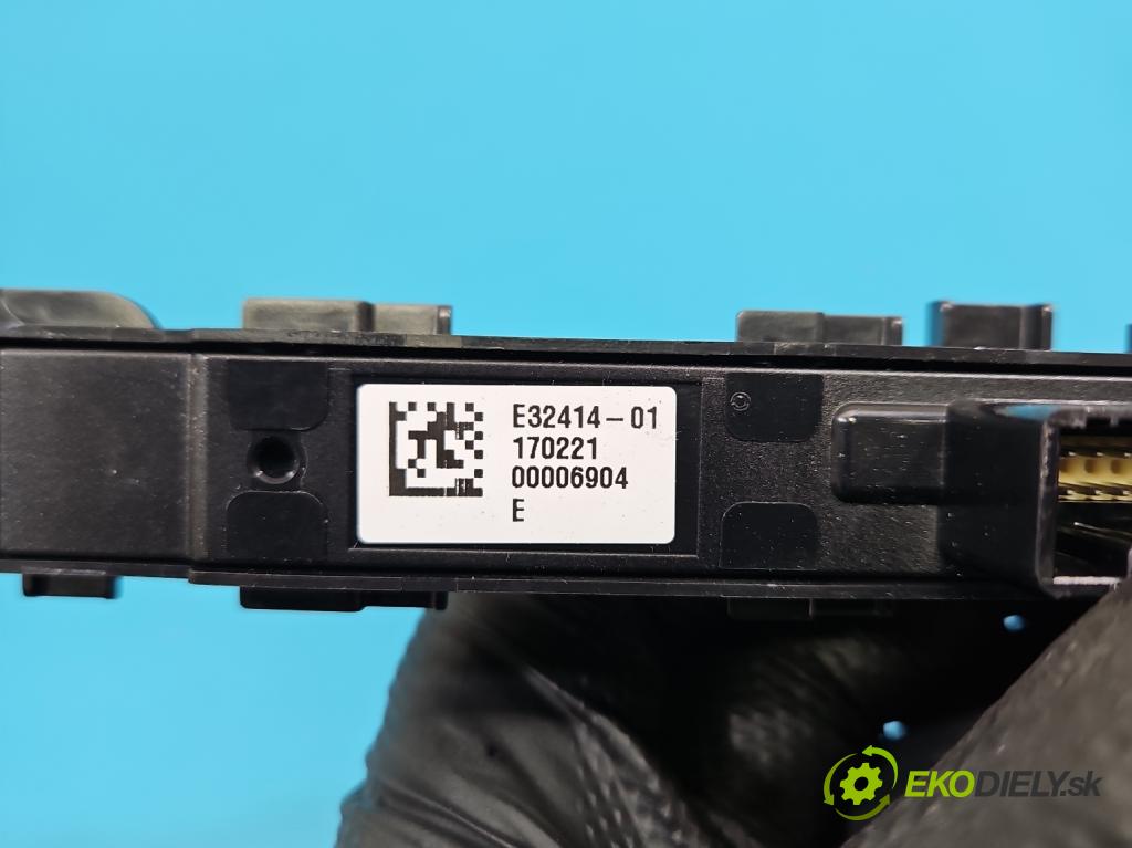 Renault Espace V 2014-2023 1.6 dci 160 HP automatic 118 kW 1598 cm3 5- prepínač ostatné 283E85657R