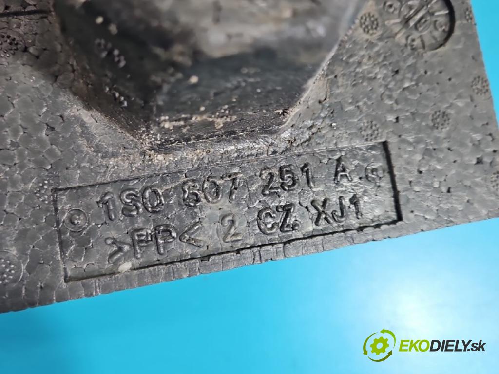 Skoda Citigo 2011-2019 1.0 MPI 75 hp manual 55 kW 999 cm3 5- výztuha nárazníku zadní
