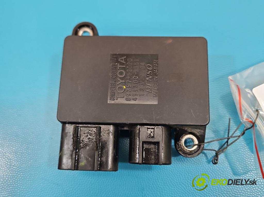 Toyota Auris I 2006-2013 1.4 D4D 90 HP automatic 66 kW 1364 cm3 3- Relé: ventilátoru 89257-12020