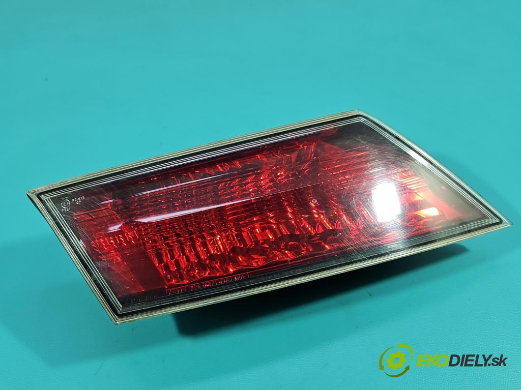 Honda Civic VIII 2006-2011 1.8 16V 140 HP manual 103 kW 1799 cm3 5- svetlo / reflektor zadné ľavé kufrové dvere 226-16721