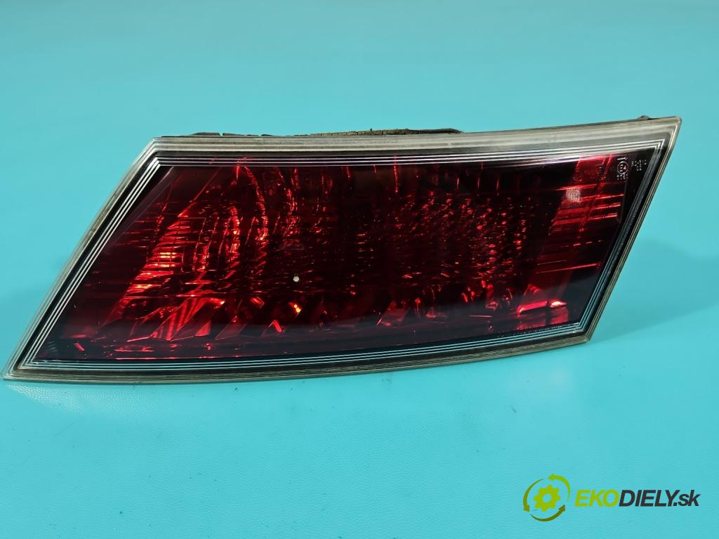 Honda Civic VIII 2006-2011 1.8 16V 140 HP manual 103 kW 1799 cm3 5- svetlo / reflektor zadné pravé kufrové dvere 