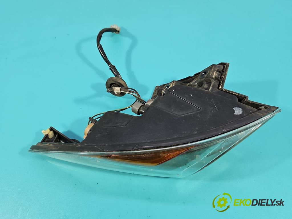 Honda Civic VIII 2006-2011 1.8 16V 140 HP manual 103 kW 1799 cm3 5- svetlo / reflektor zadné pravé 220-16721 (Kľučka dverí ostatné)