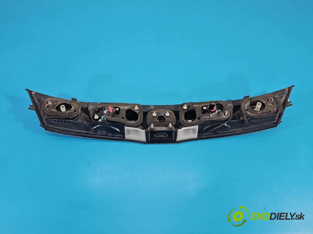 Honda Civic VIII 2006-2011 1.8 16V 140 HP manual 103 kW 1799 cm3 5- zaslepka: zadné 132-16721