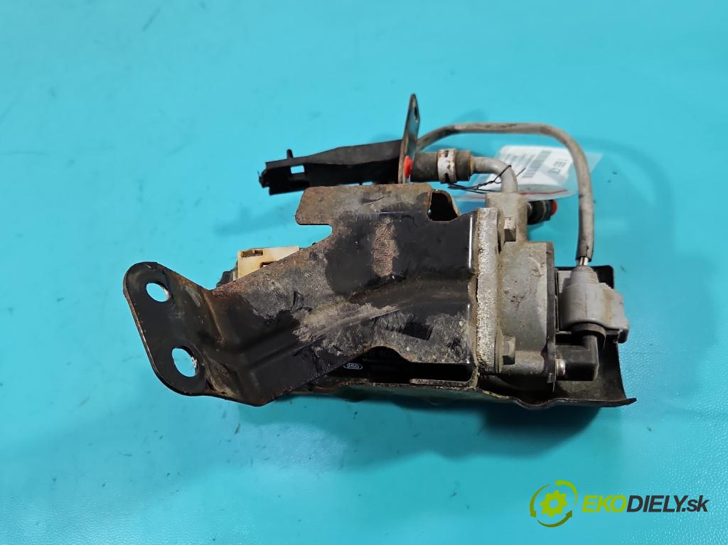 Mazda CX-3 2014-2021 1.5d 105 hp manual 77 kW 1499 cm3 5- obal filtra paliva F026402203