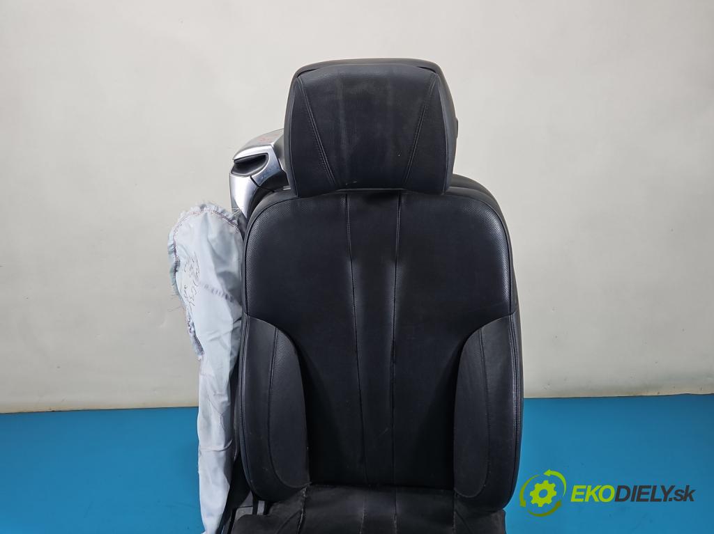 Bmw 6 F06 Gran Coupe 2011-2019 3.0 24V 320KM automatic 235 kW 2979 cm3 4- Sedačka pravý  (Sedadlo)