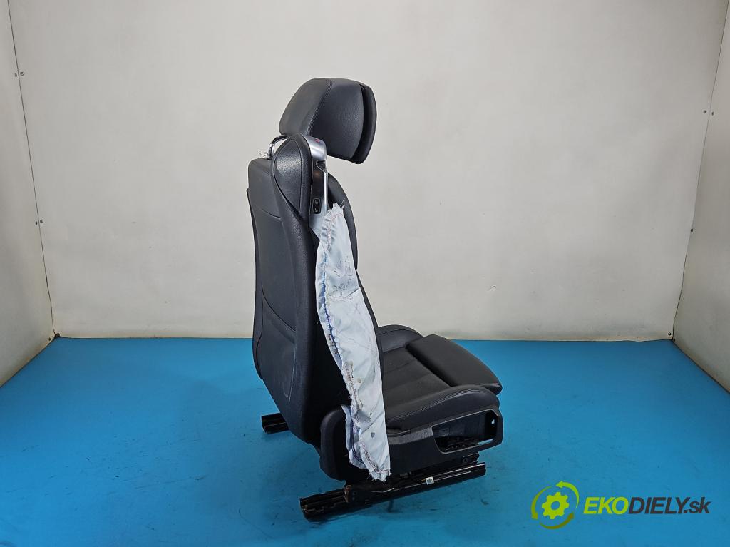 Bmw 6 F06 Gran Coupe 2011-2019 3.0 24V 320KM automatic 235 kW 2979 cm3 4- Sedačka pravý  (Sedadlo)