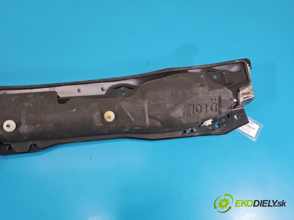 Mazda CX-3 2014-2021 1.5 105 hp manual 77 kW 1499 cm3 5- torpédo  (Plast pod čelním sklem)