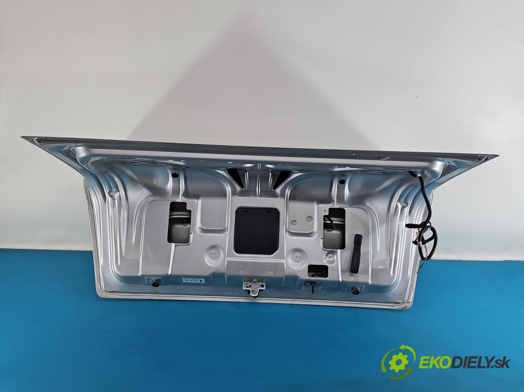 Opel Astra II 1998-2009 1.8 16V 116 HP manual 85 kW 1796 cm3 4- zadna kufor  (Kapota zadná (kufor))