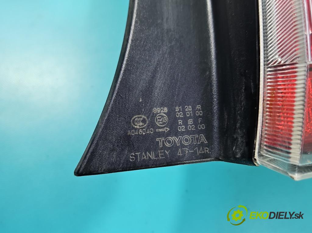 Toyota Prius II XW20 2003-2009 1.5 16V 77 HP automatic 57 kW 1497 cm3 5- svetlo / reflektor zadné pravé  (Kľučka dverí ostatné)