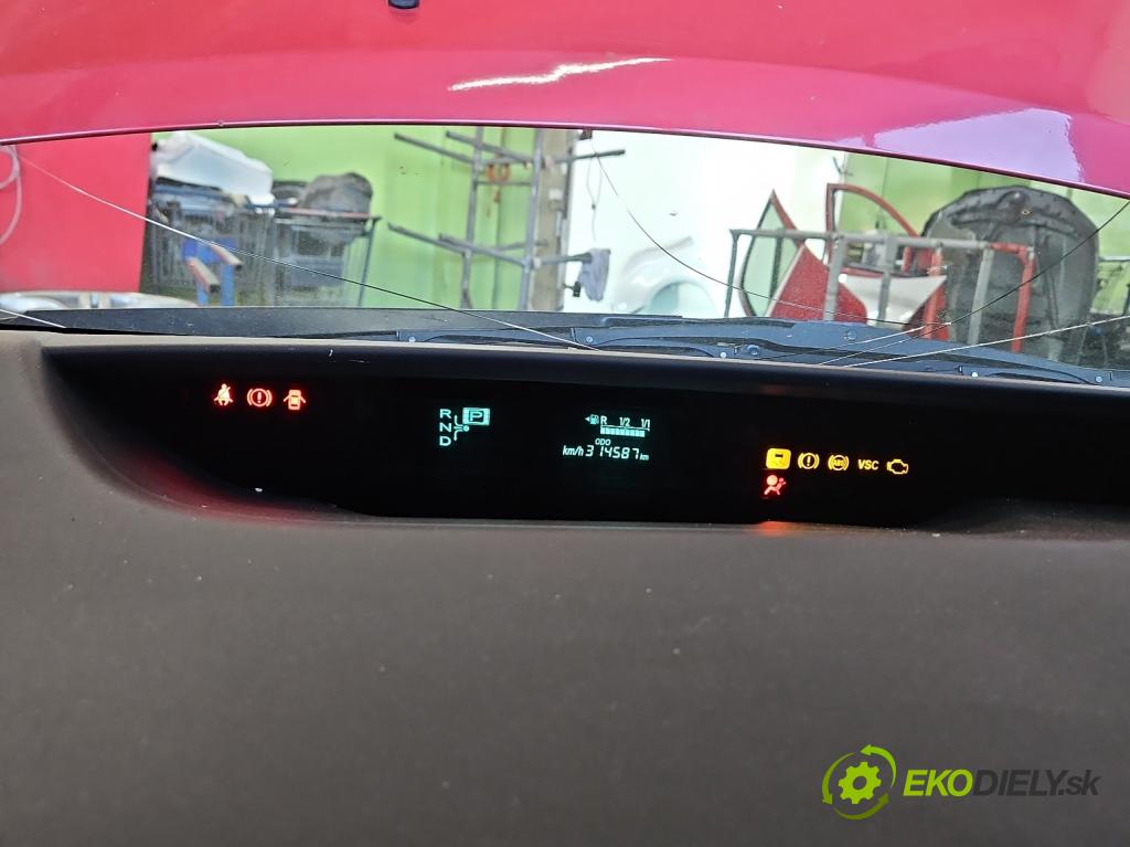 Toyota Prius II XW20 2003-2009 1.5 16V 77 hp automatic 57 kW 1497 cm3 5- Přístrojová deska 83800-47251-A (Přístrojová deska)