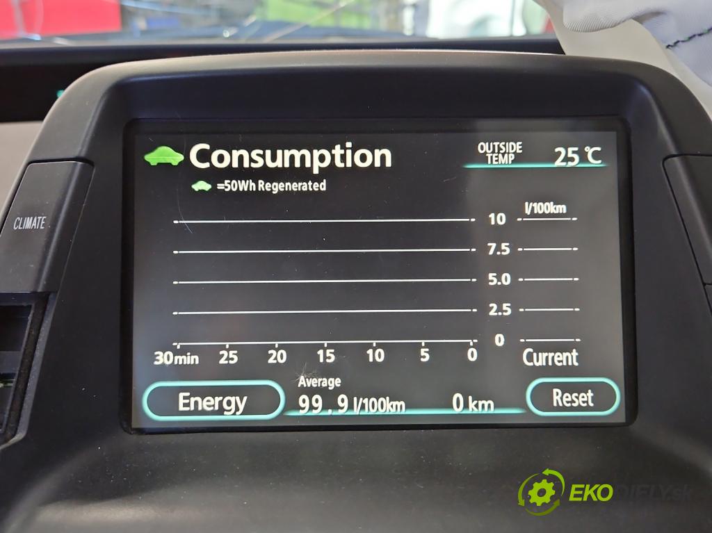 Toyota Prius II XW20 2003-2009 1.5 16V 77 HP automatic 57 kW 1497 cm3 5- Zobrazit: 86110-47230 (Prístrojová doska)