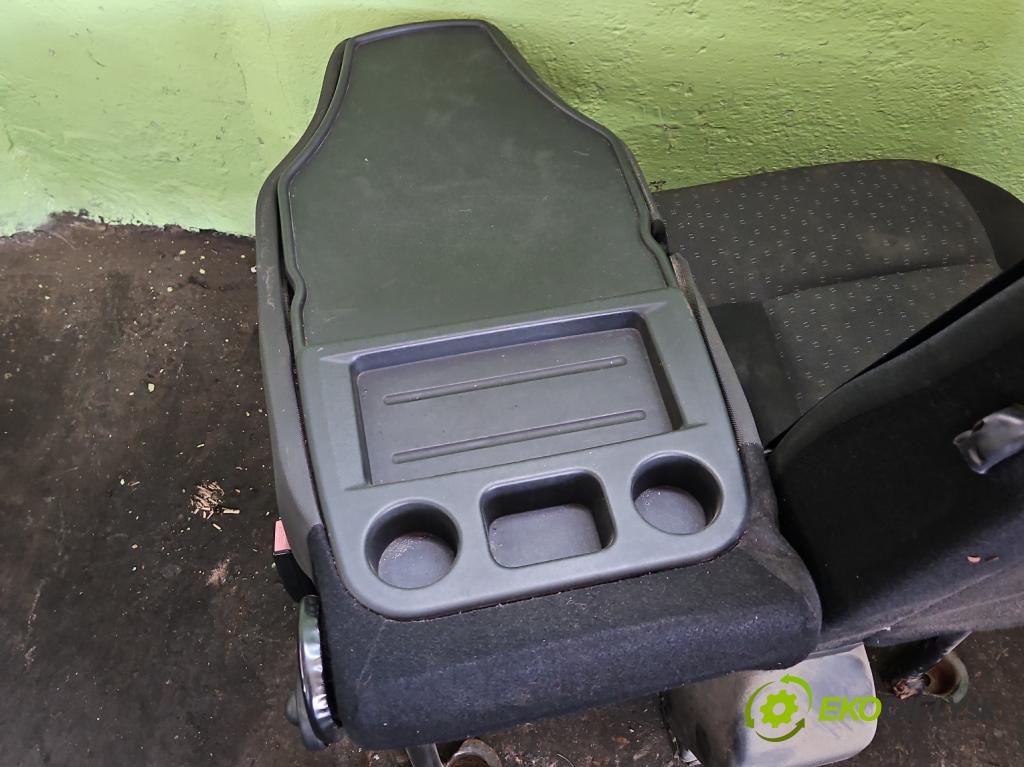 Opel Movano III 2010-2022 2.3 cdti 145 hp manual 107 kW 2299 cm3 5- Sedadlo pravý  (Sedadlo)